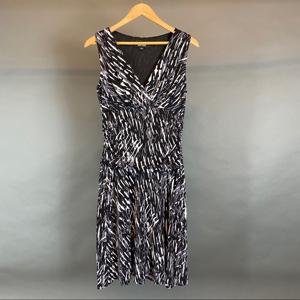 Nine West V-neck Fit & Flare